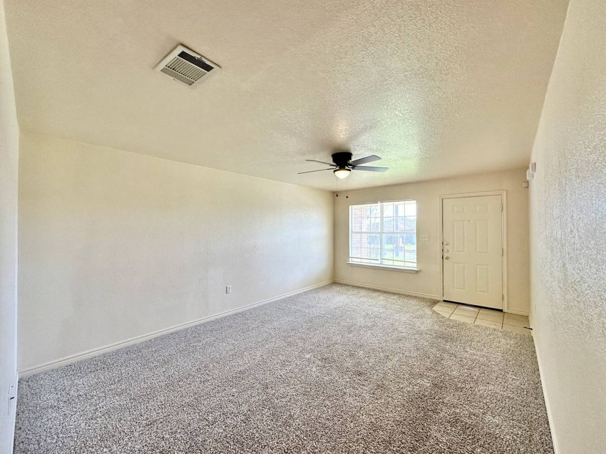 Townhouse for rent at 519 S 54th St, Killeen, TX 76543