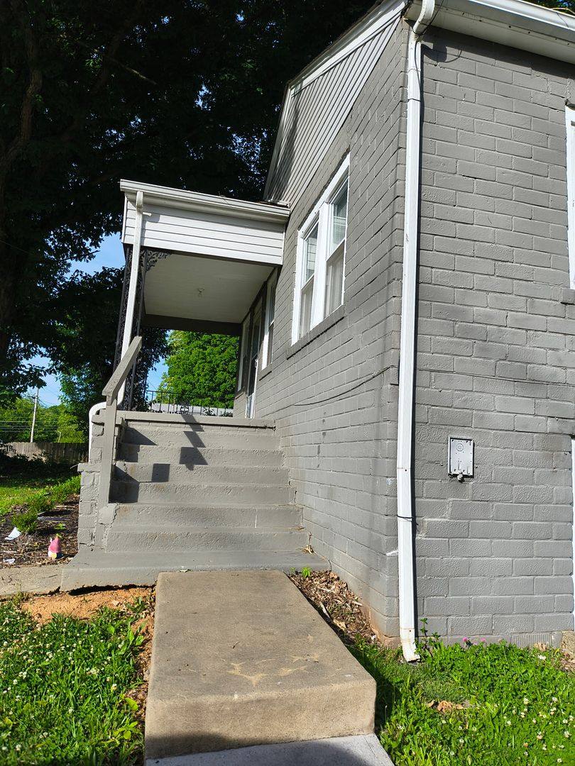 House for rent at 3622 Lilac Ave, Knoxville, TN 37914