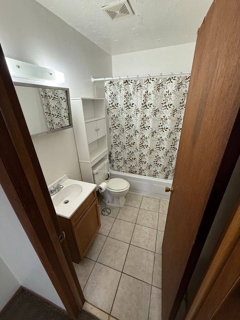 Apartment for rent at 1005 41st Ave, Ishpeming, MI 49849