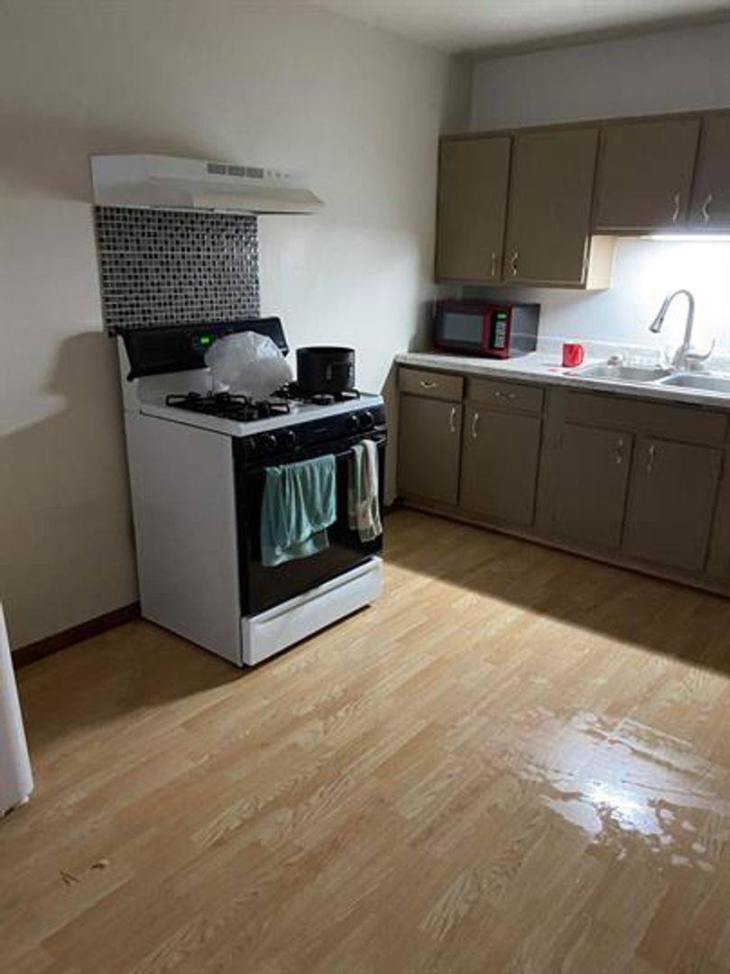 Apartment for rent at 1007 41st Ave, Menominee, MI 49858