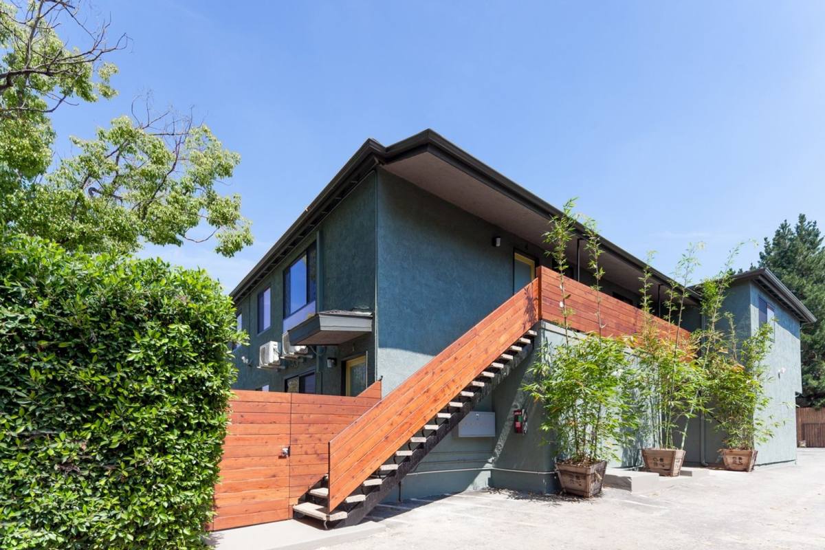Apartment for rent at 229 S Ave, Los Angeles, CA 90042