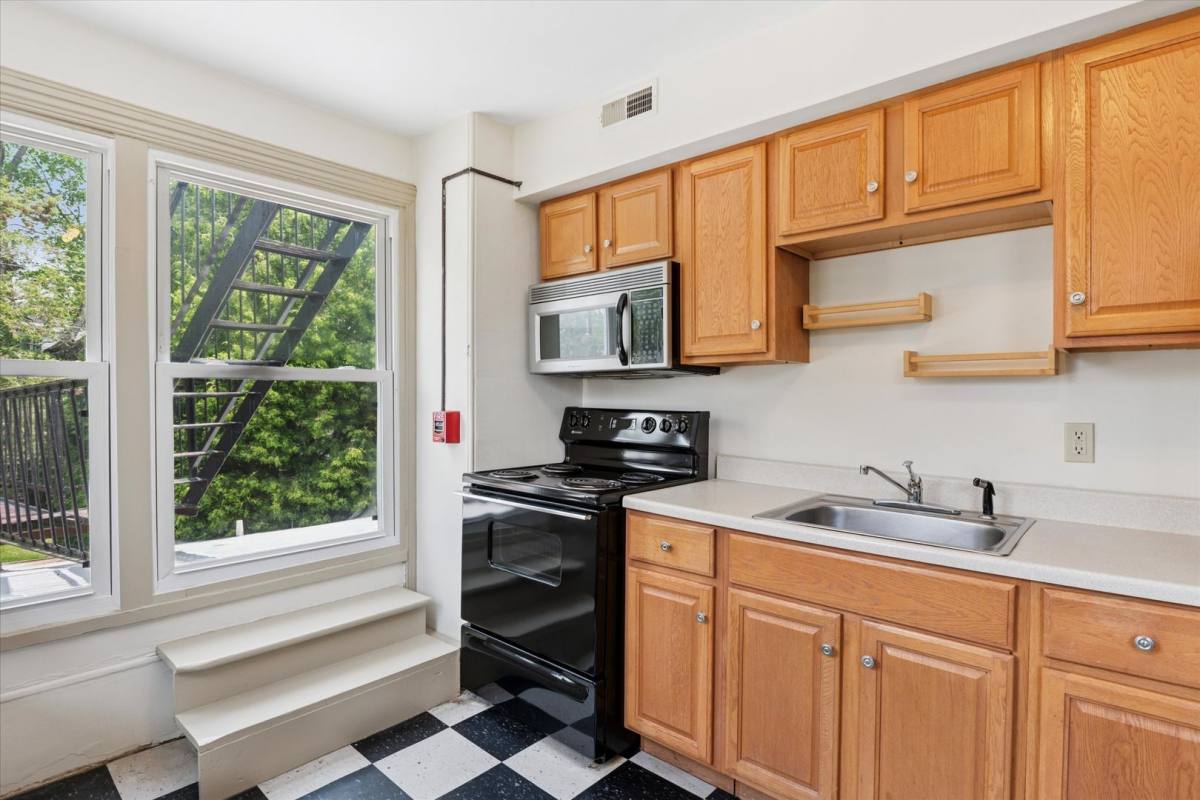 Apartment for rent at 421 N Walnut St, West Chester, PA 19380