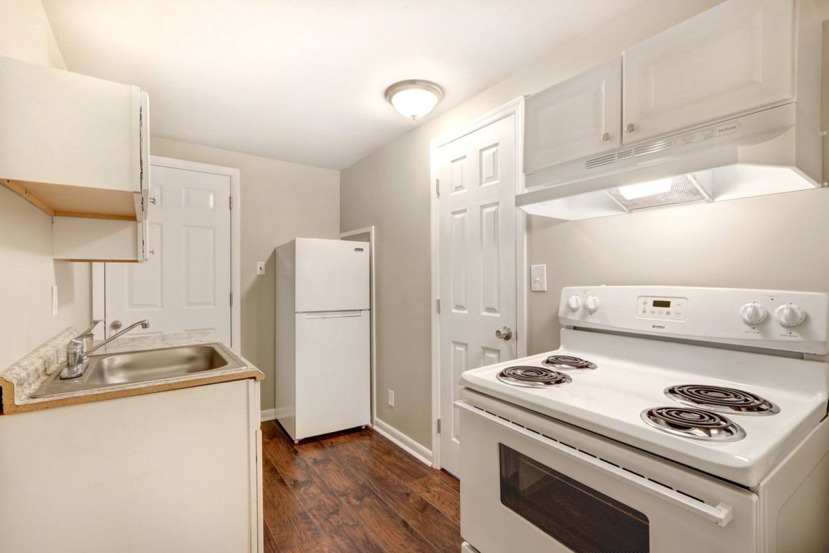 Apartment for rent at 634 E Park Ave, Savannah, GA 31401