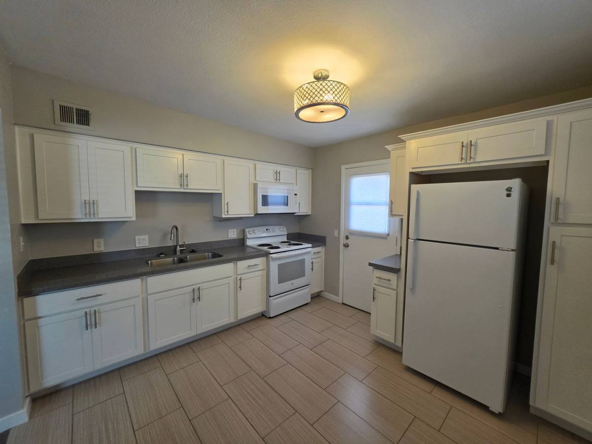Apartment for rent at 1201 W University Dr, Tempe, AZ 85281
