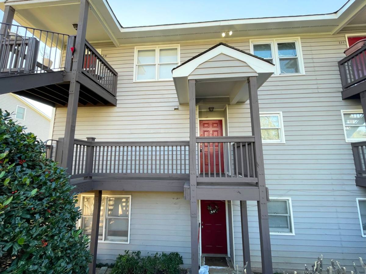 Apartment for rent at 2505 W Broad St #224, Athens, GA 30606