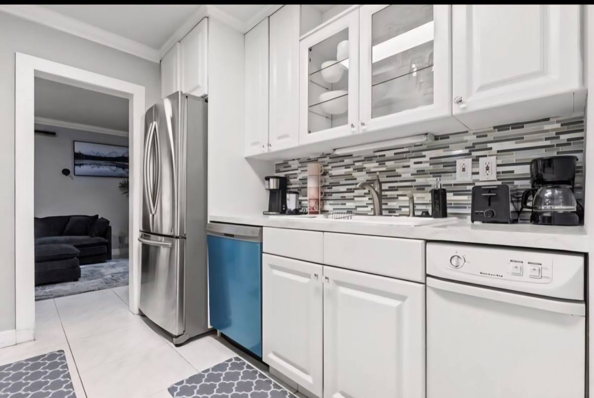 House for rent at 708 SW 12th St, Fort Lauderdale, FL 33315