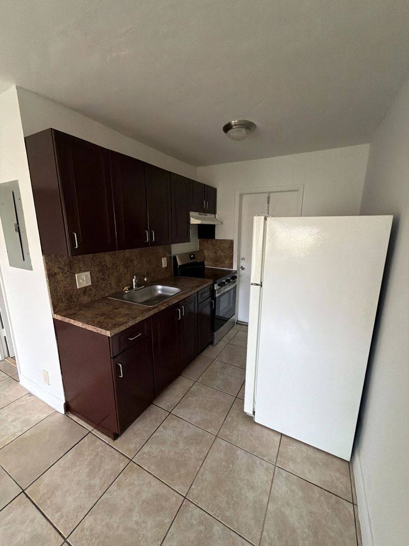 Apartment for rent at 1124 NW 2nd St, Fort Lauderdale, FL 33311