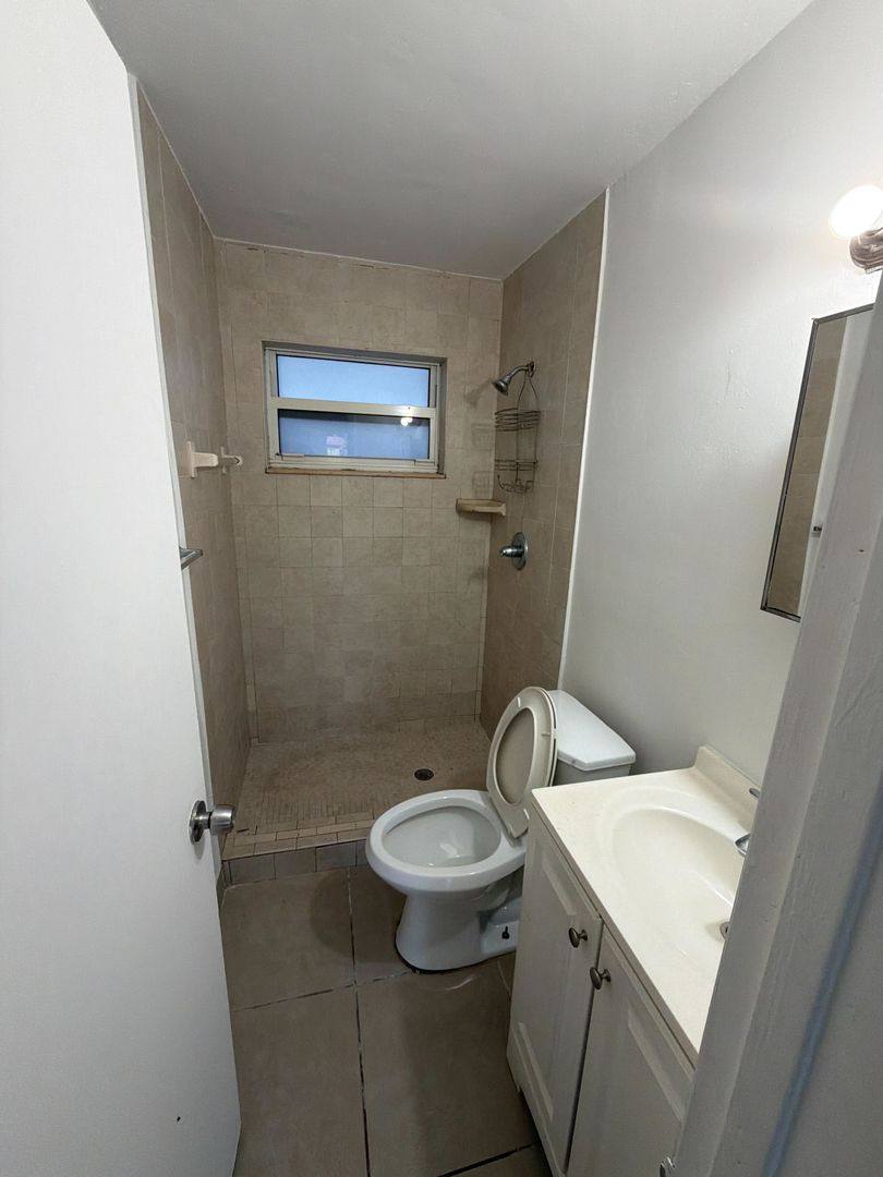 Apartment for rent at 1124 NW 2nd St, Fort Lauderdale, FL 33311