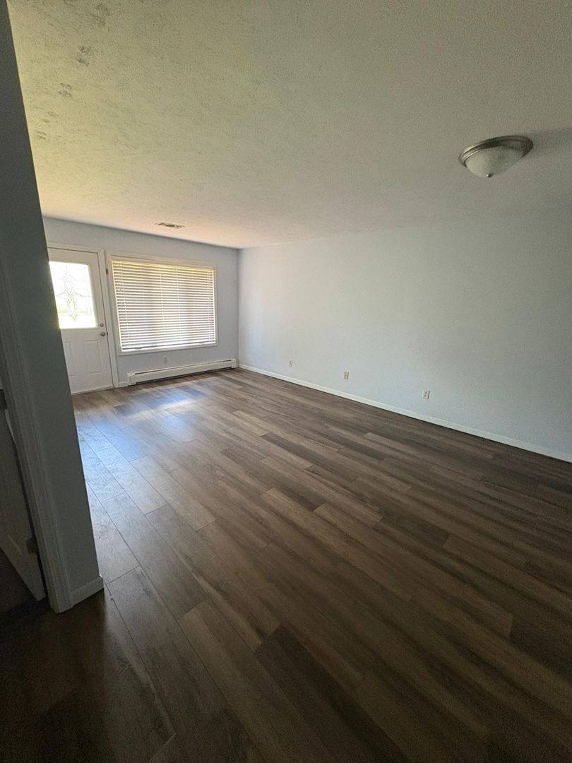 Apartment for rent at 24184 Gundy, Chenoa, IL 61726