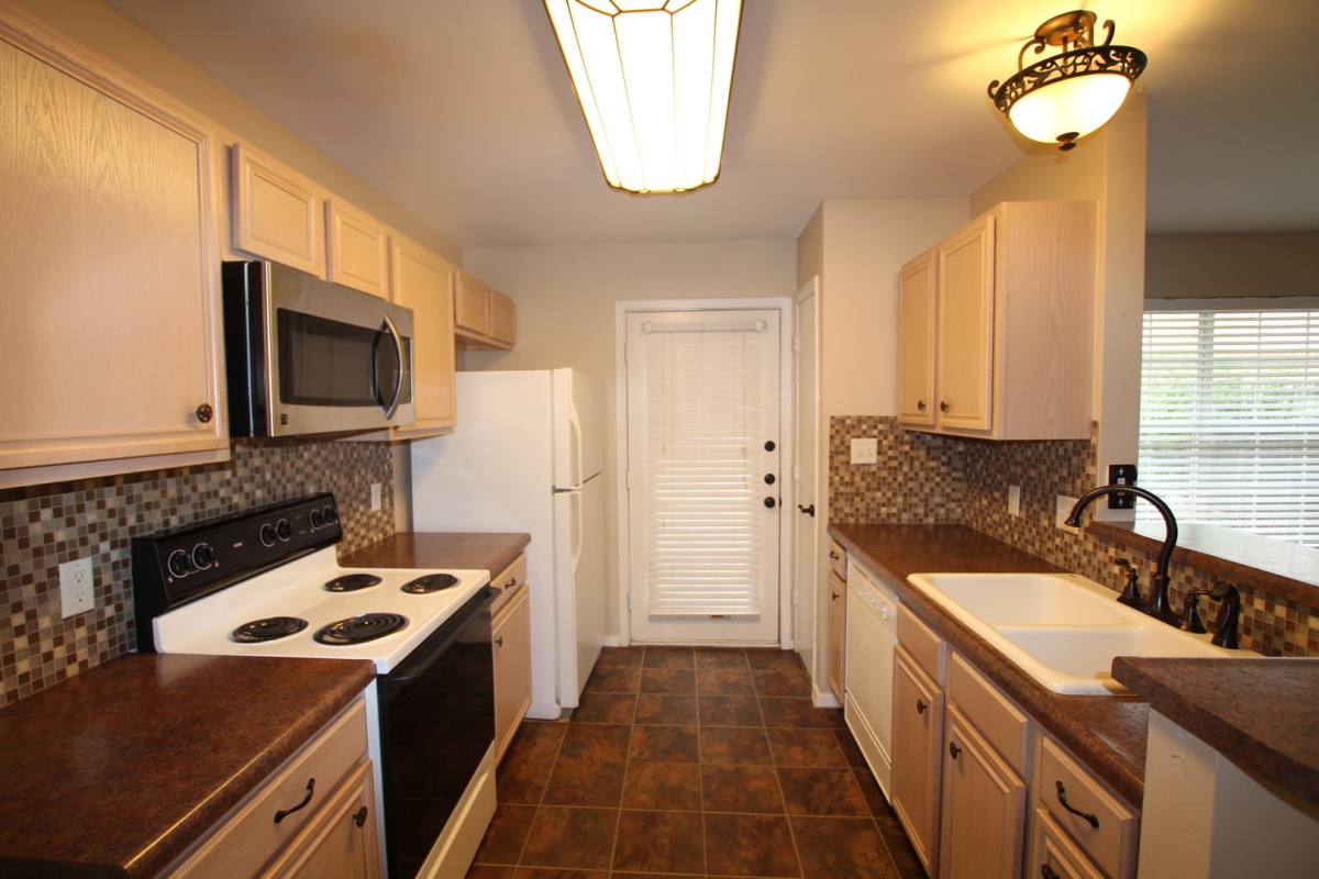 House for rent at 211 Willowbrook Lane, Whitehouse, TX 75791