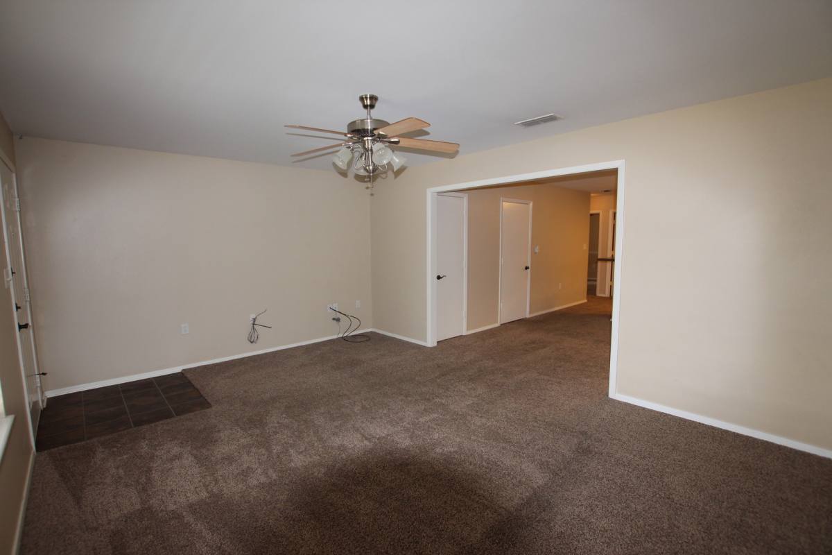House for rent at 211 Willowbrook Lane, Whitehouse, TX 75791