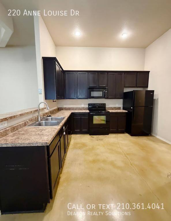 House for rent at 220 Anne Louise Dr, New Braunfels, TX 78130