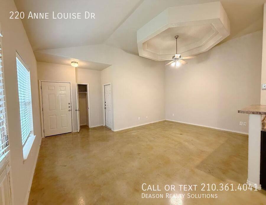 House for rent at 220 Anne Louise Dr, New Braunfels, TX 78130
