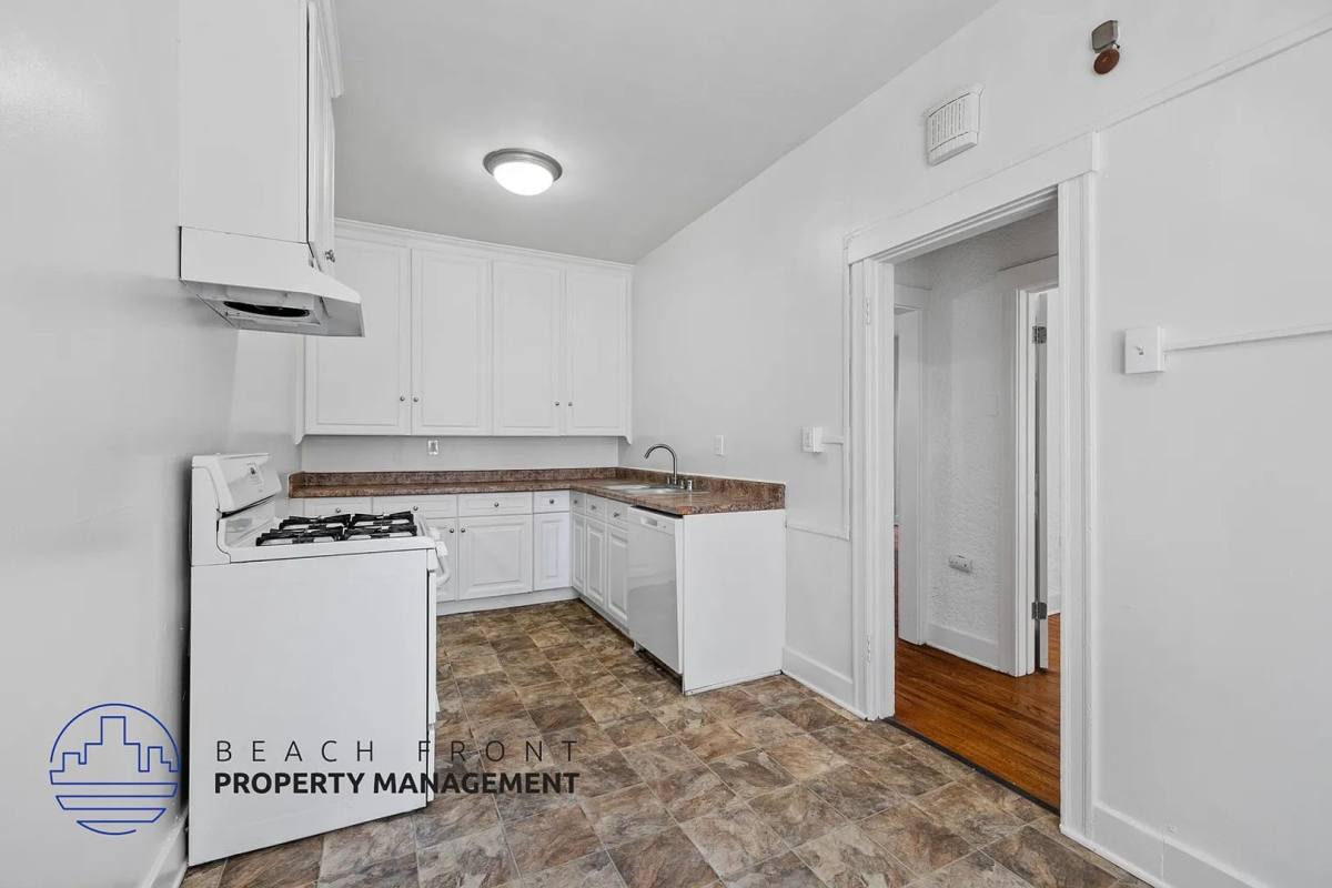 Apartment for rent at 3621 S Pacific Ave, San Pedro, CA 90731
