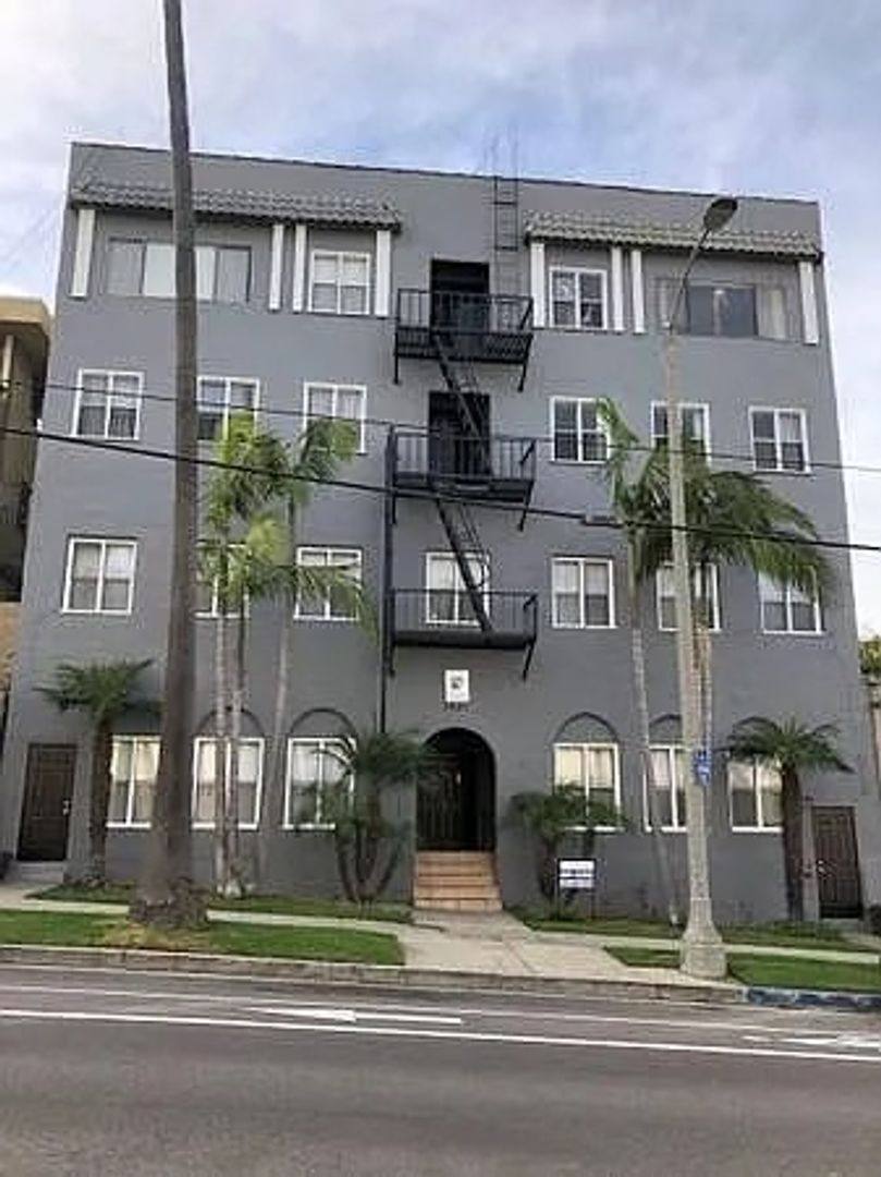 Apartment for rent at 3621 S Pacific Ave, San Pedro, CA 90731