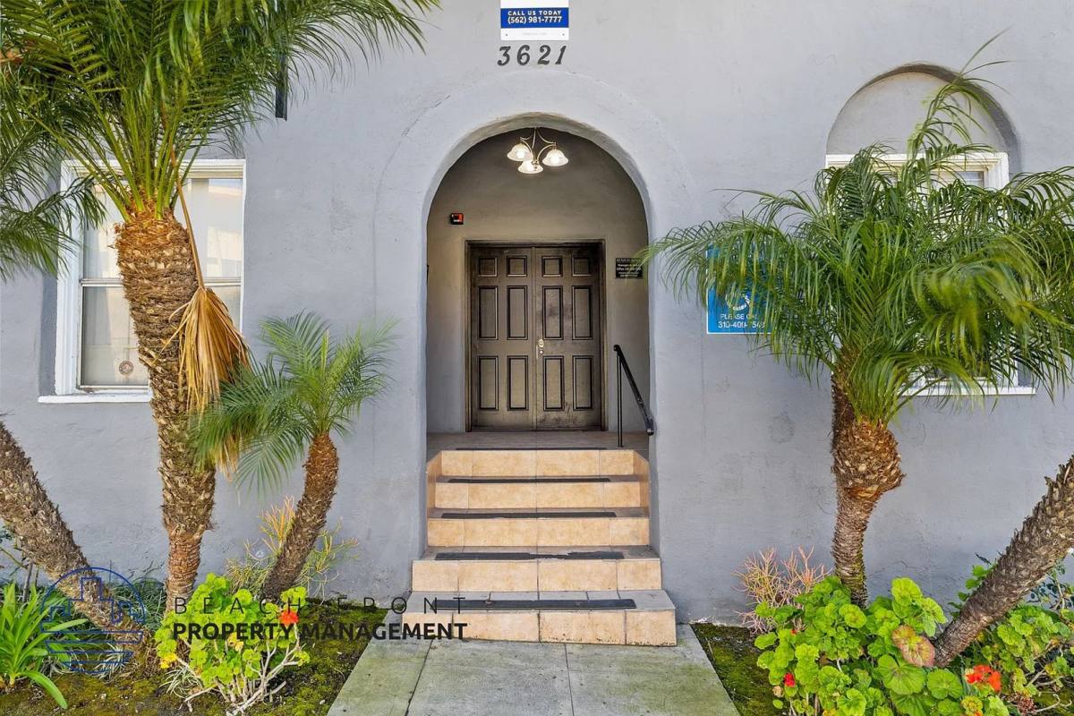 Apartment for rent at 3621 S Pacific Ave, San Pedro, CA 90731
