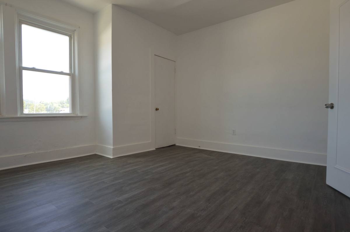 Apartment for rent at 1601 Lincoln Way #2, McKeesport, PA 15131