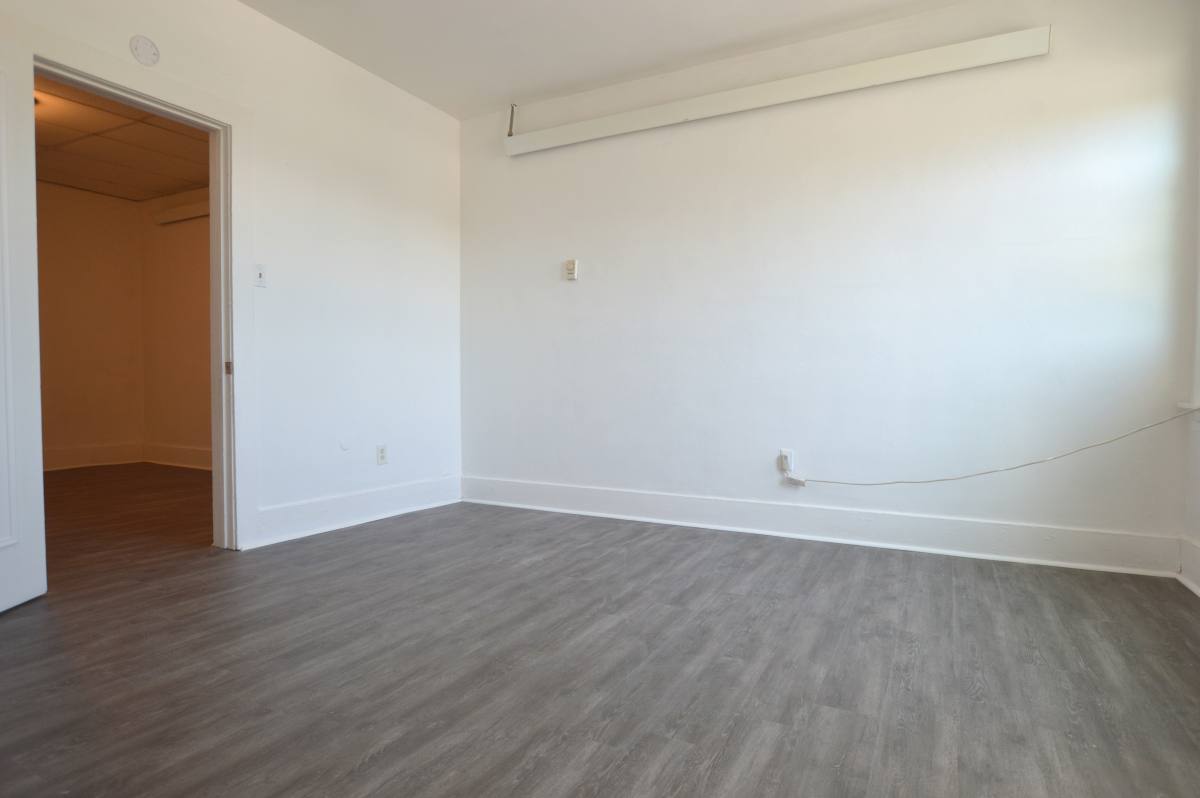 Apartment for rent at 1601 Lincoln Way #2, McKeesport, PA 15131
