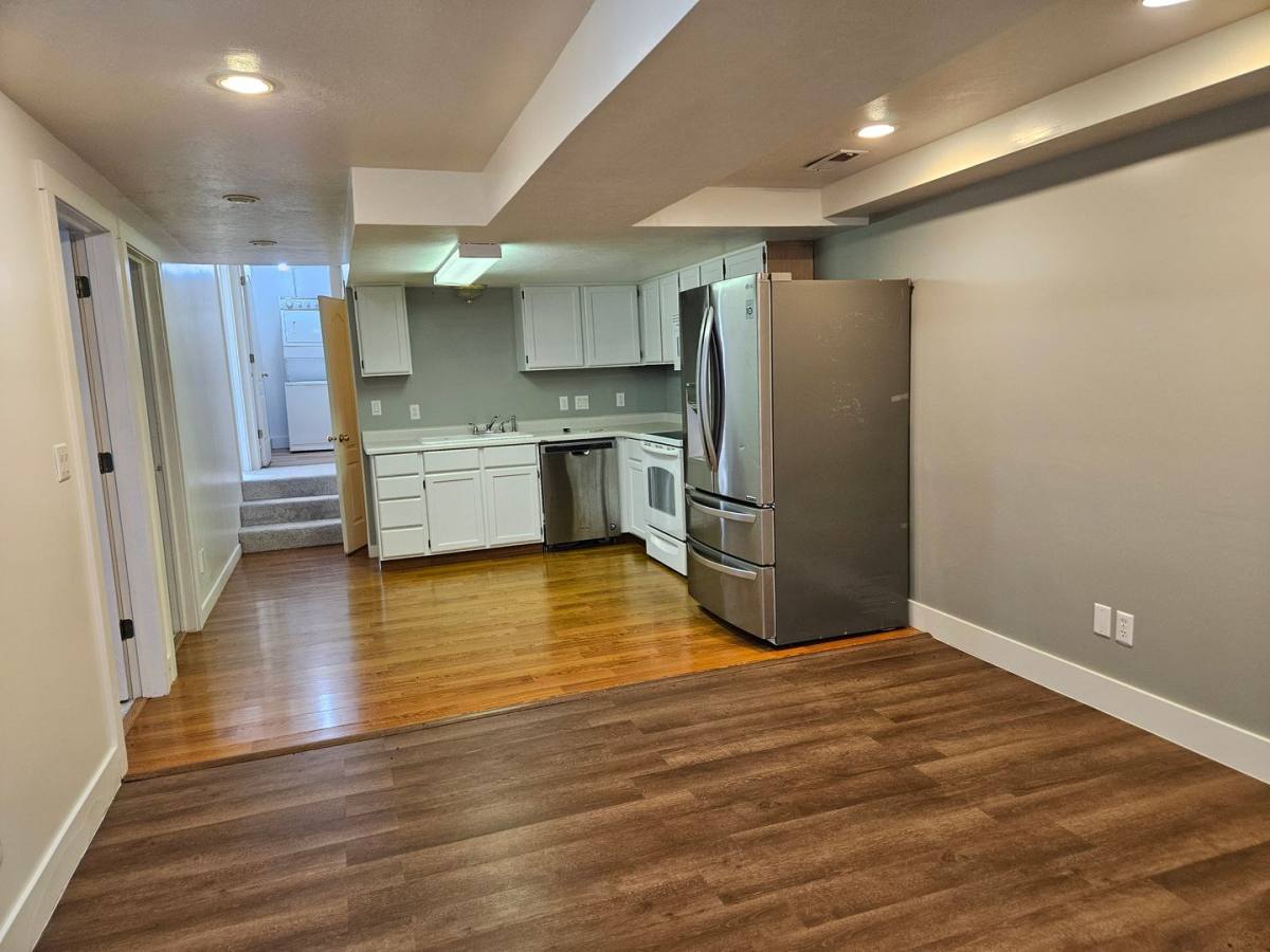 Apartment for rent at 4698 Colander Dr, West Jordan, UT 84088