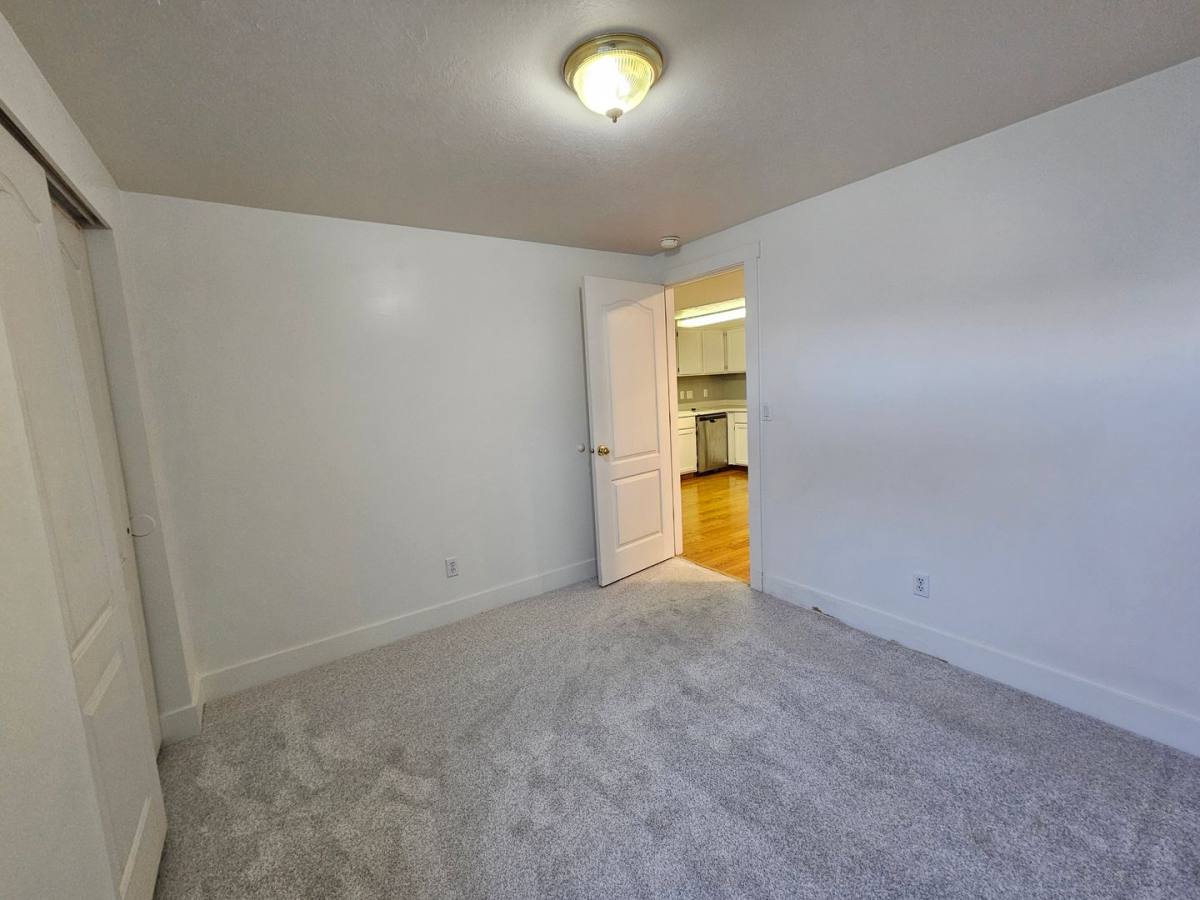 Apartment for rent at 4698 Colander Dr, West Jordan, UT 84088