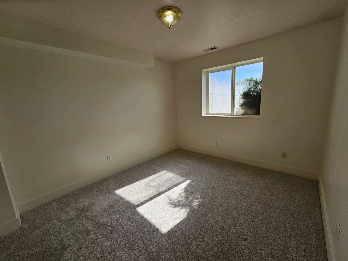 Apartment for rent at 4698 Colander Dr, West Jordan, UT 84088