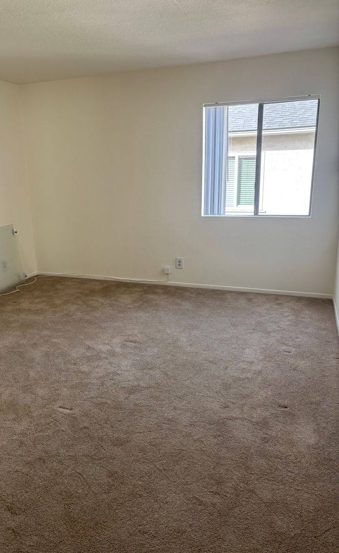 Apartment for rent at 1219 N Columbus Ave, Glendale, CA 91202