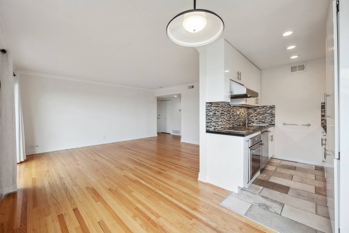 Condo for rent at 2121 Laguna St #25, San Francisco, CA 94115