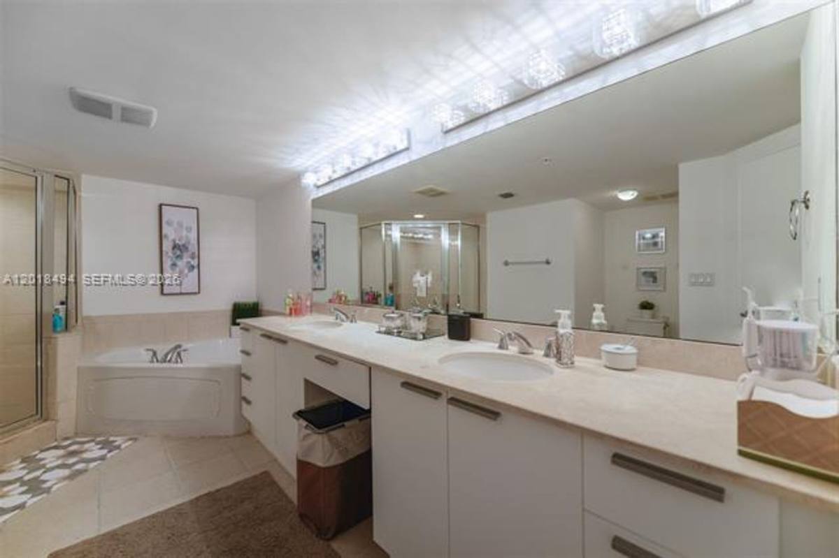 Condo for rent at 16699 Collins Ave, North Miami Beach, FL 33160