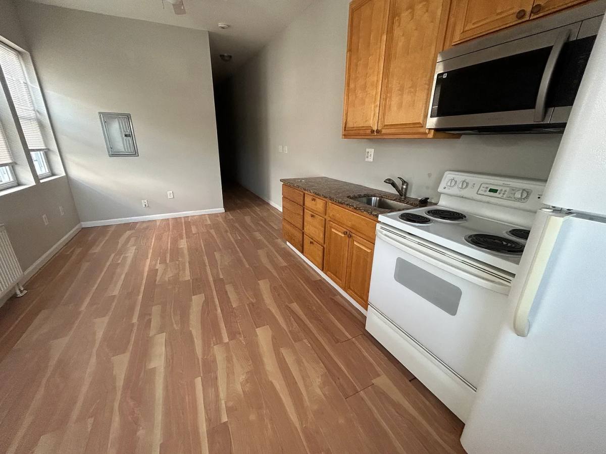 Apartment for rent at 7327-31 W Chester Pike, Upper Darby, PA 19082