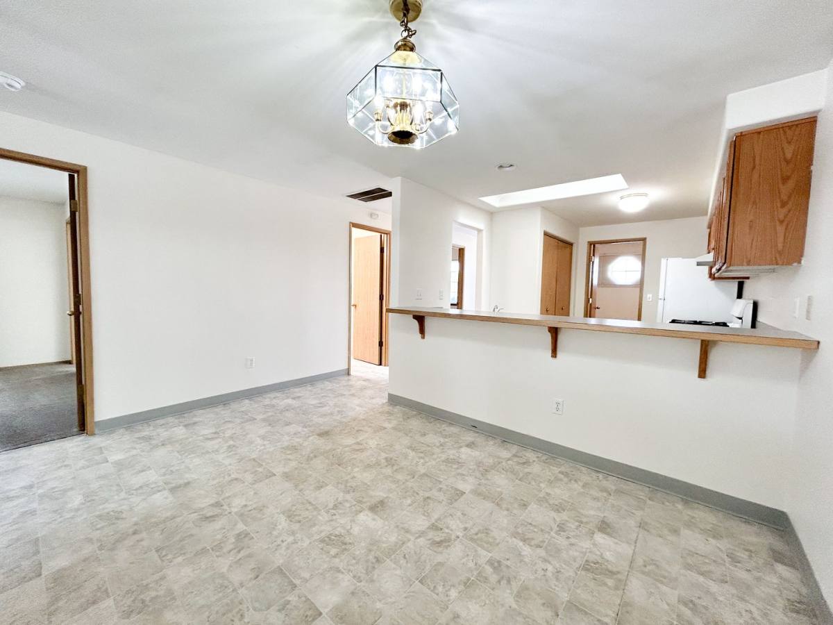 Apartment for rent at 5550 Glenridge Way, Klamath Falls, OR 97603