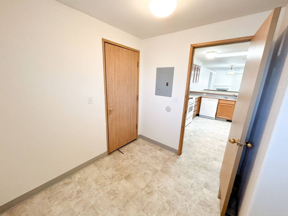Apartment for rent at 5550 Glenridge Way, Klamath Falls, OR 97603