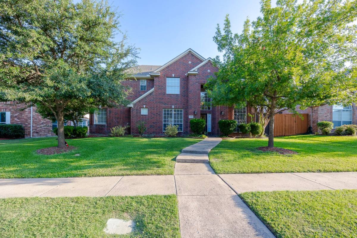 House for rent at 2404 Heather Glen Dr, Plano, TX 75025