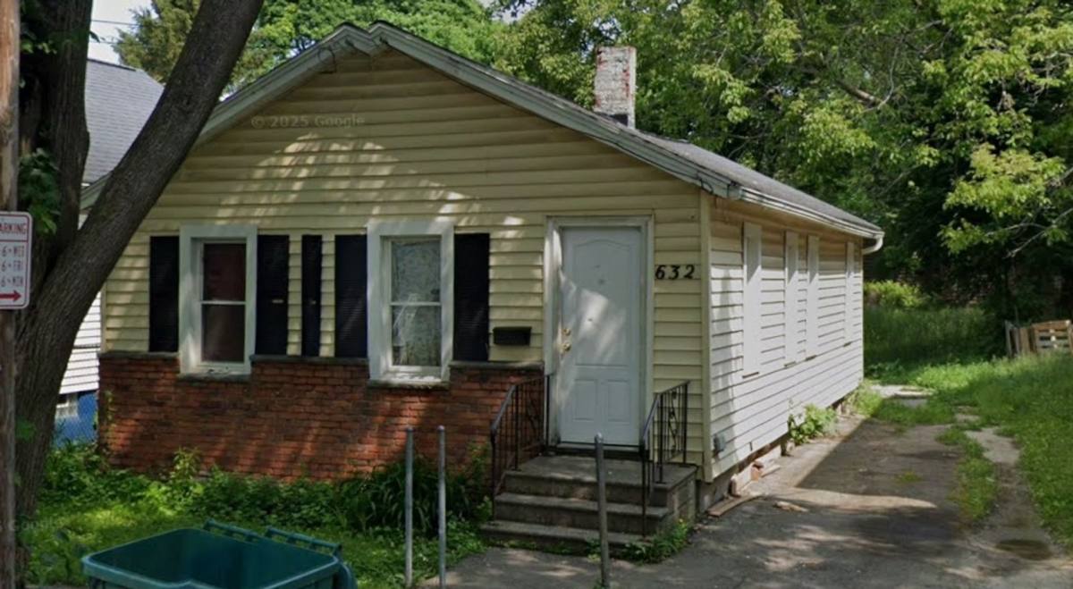 House for rent at 632 Smith St, Rochester, NY 14606