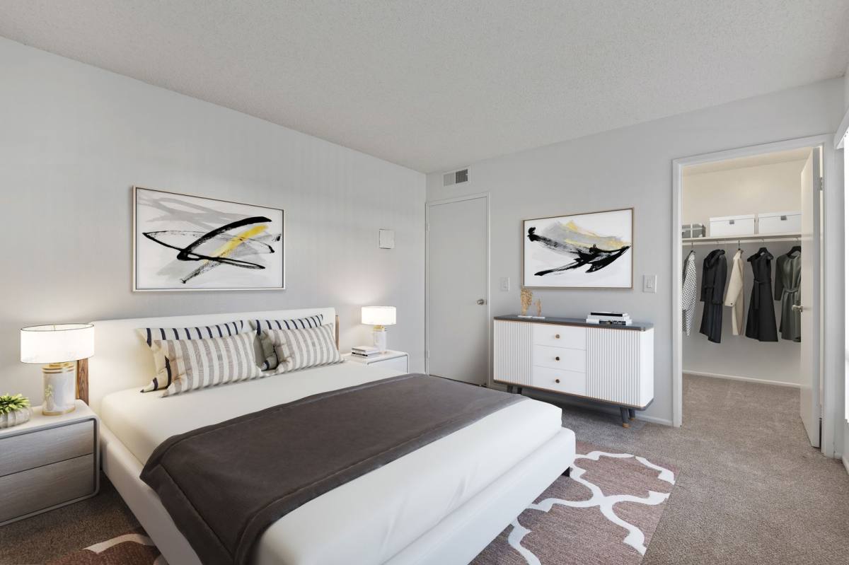 Apartment for rent at 701 Aster St, Oxnard, CA 93036