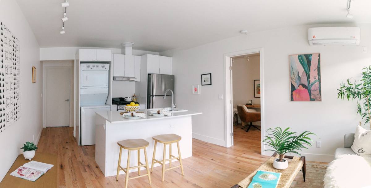 Apartment for rent at 221 N Catalina St, Los Angeles, CA 90004