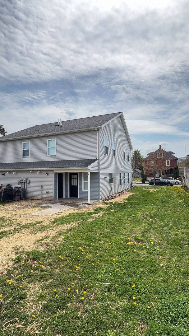 House for rent at 1610 Scott St, Williamsport, PA 17701