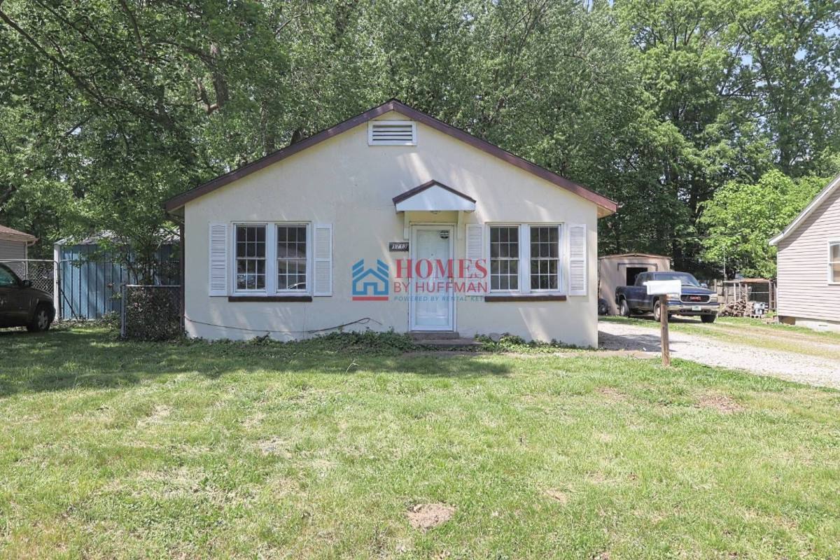 House for rent at 1713 Hawthorne Ave, Evansville, IN 47714