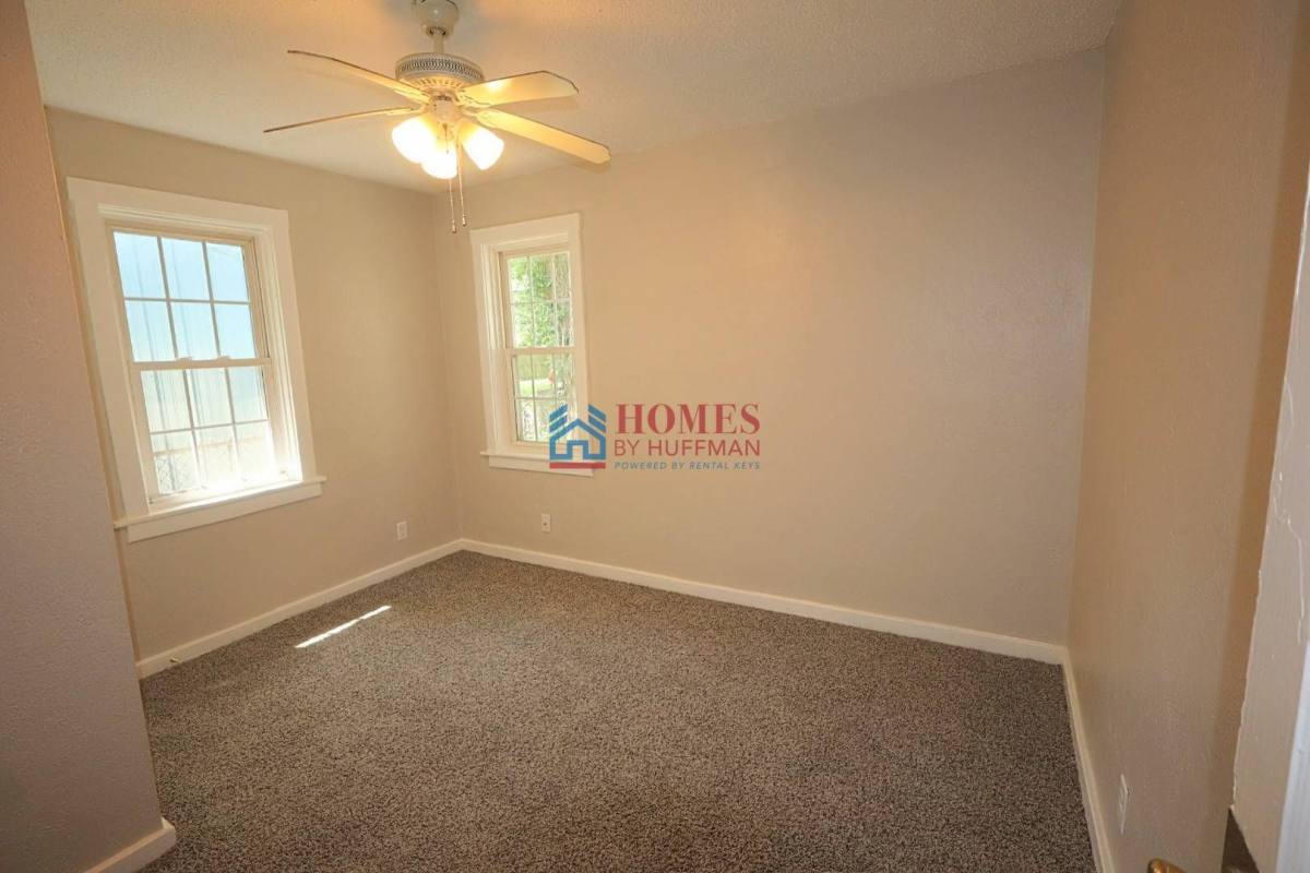 House for rent at 1713 Hawthorne Ave, Evansville, IN 47714