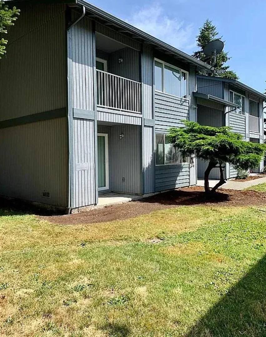 Apartment for rent at 931, 935, 1001, 1007, 1015 18th St NE, Auburn, WA 98002