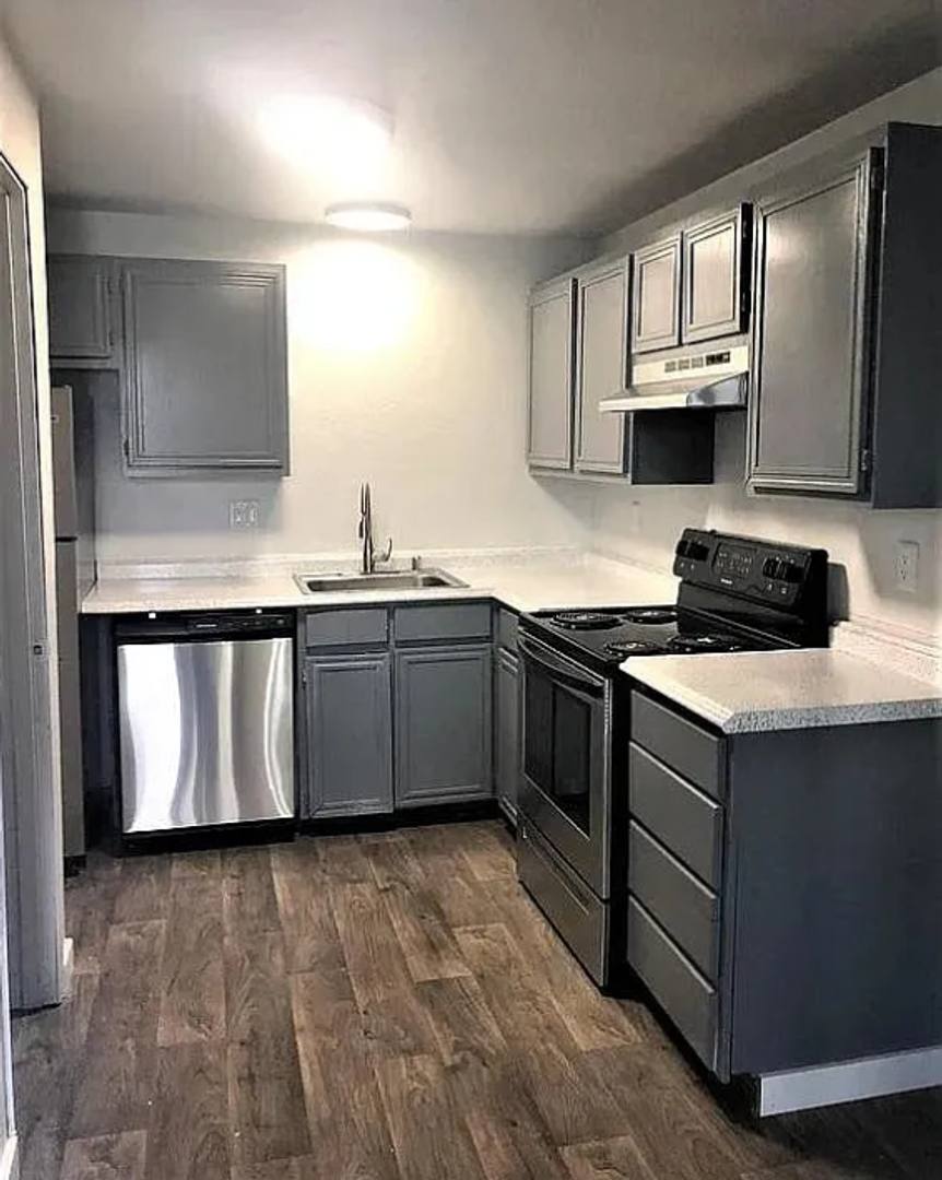 Apartment for rent at 931, 935, 1001, 1007, 1015 18th St NE, Auburn, WA 98002