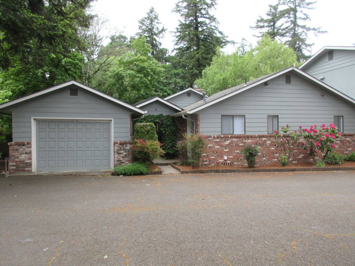 Apartment for rent at 1095 Waller St SE, Salem, OR 97302