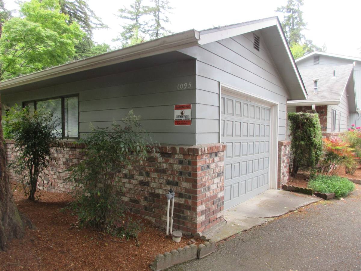 Apartment for rent at 1095 Waller St SE, Salem, OR 97302
