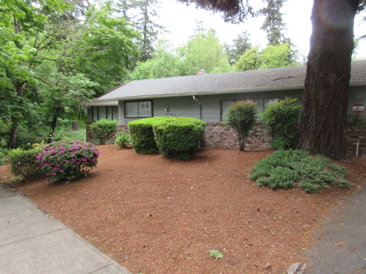 Apartment for rent at 1095 Waller St SE, Salem, OR 97302