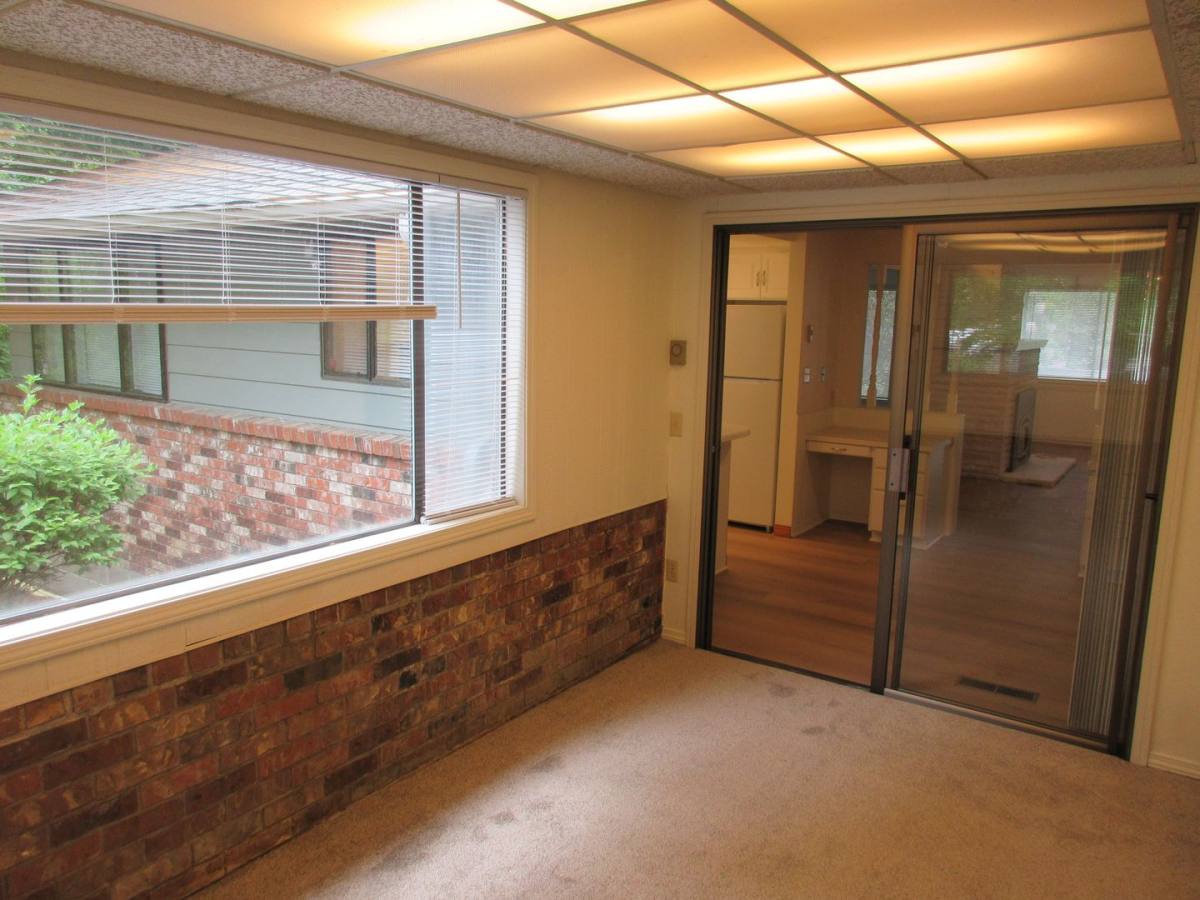 Apartment for rent at 1095 Waller St SE, Salem, OR 97302