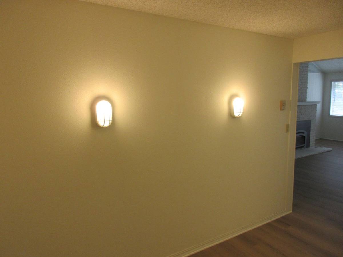 Apartment for rent at 1095 Waller St SE, Salem, OR 97302