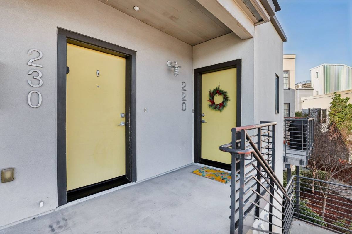 Apartment for rent at 3409-3425 Broadway, Sacramento, CA 95817