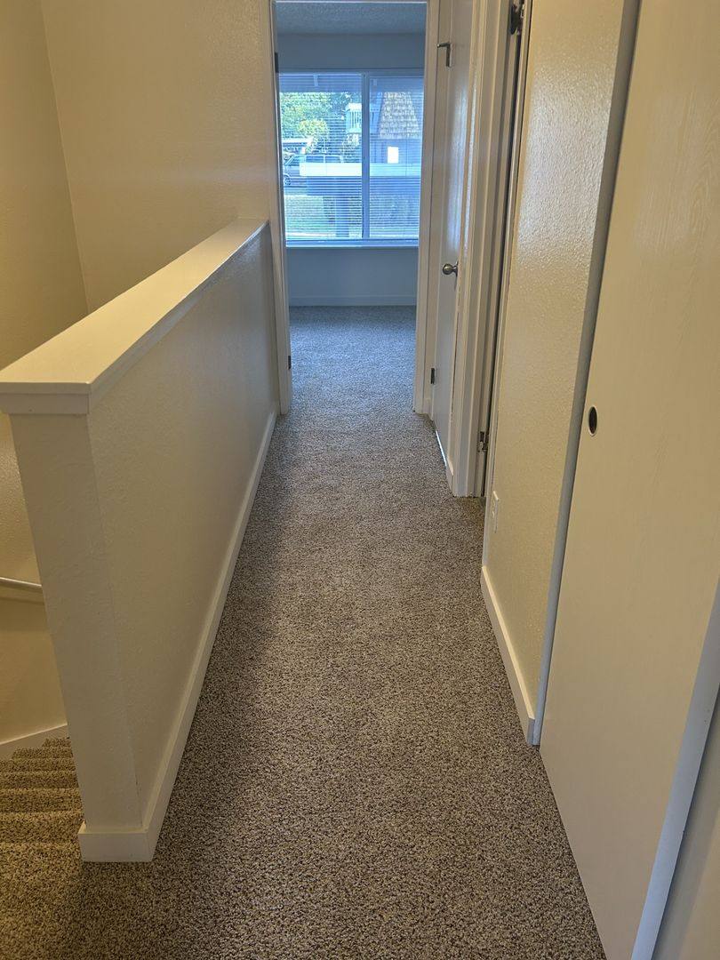 Apartment for rent at 15 S 338th Place, Federal Way, WA 98003