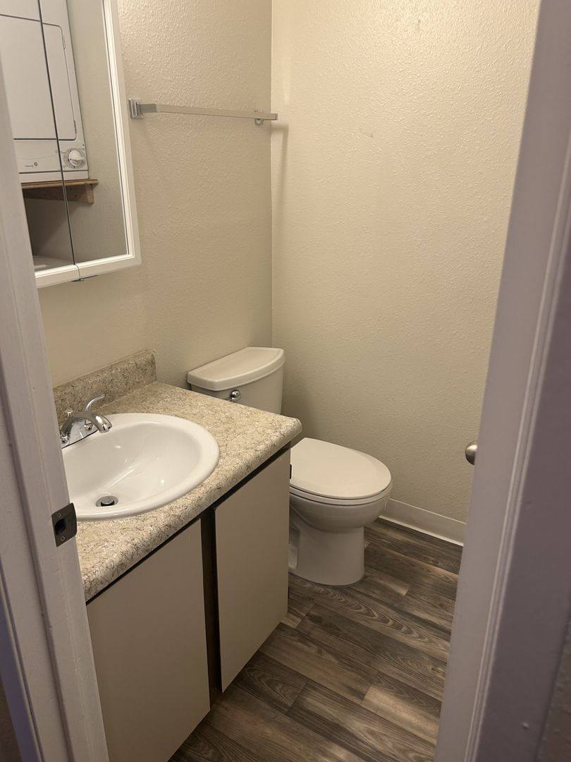 Apartment for rent at 15 S 338th Place, Federal Way, WA 98003