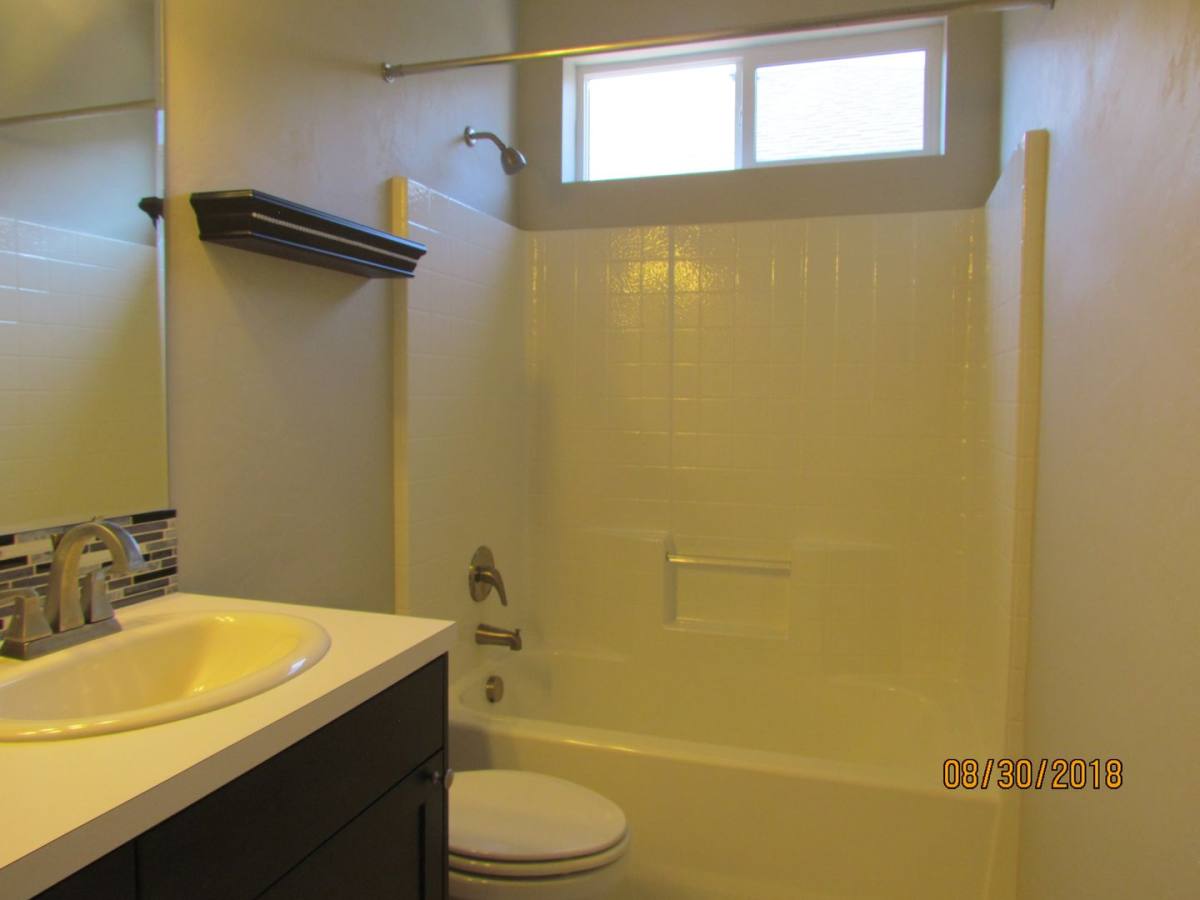 House for rent at 481 W Peck St, Meridian, ID 83646