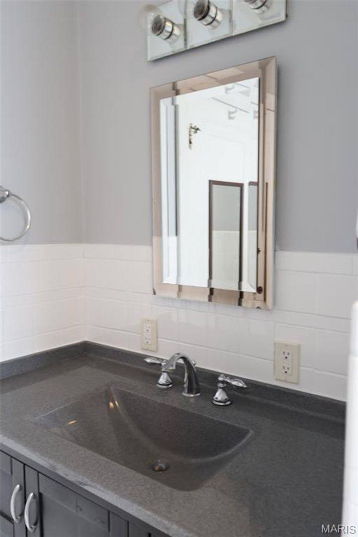 House for rent at 6406 Woodbine Court, Saint Louis, MO 63109